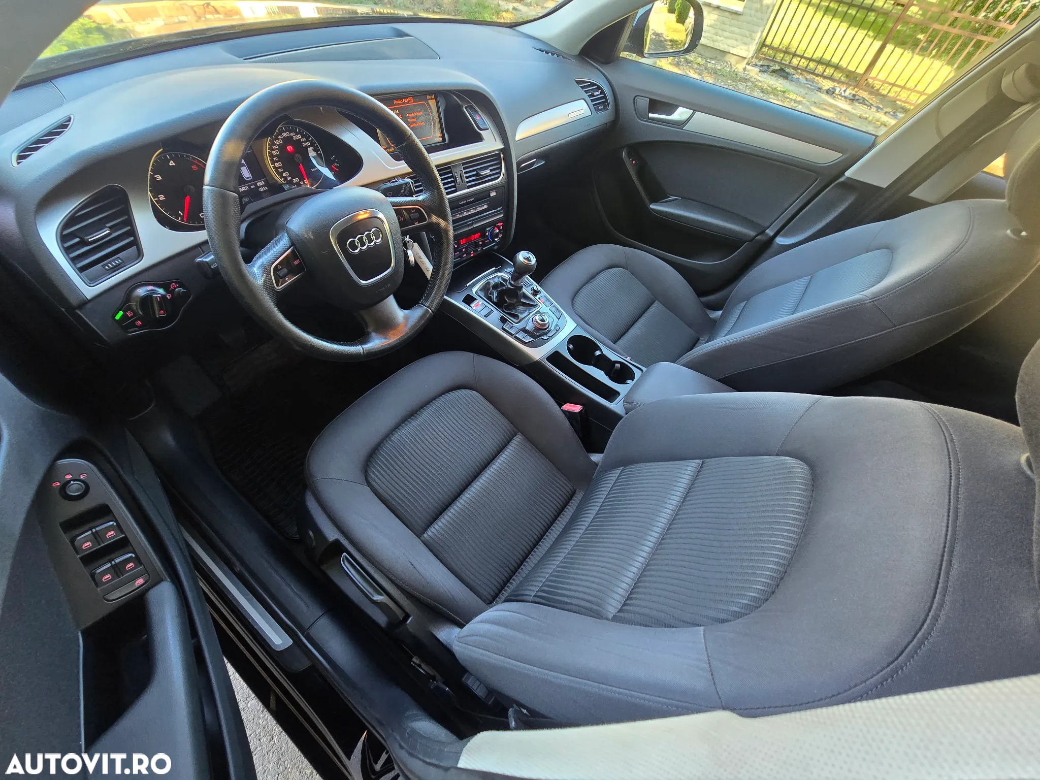 Audi A4 Avant 2.0 TDI DPF quattro - 6