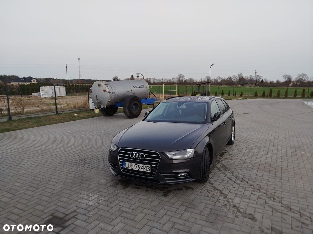Audi A4 Avant 2.0 TDI ultra DPF Attraction - 10