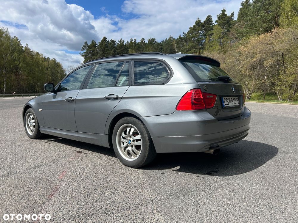 BMW Seria 3 318d DPF - 2