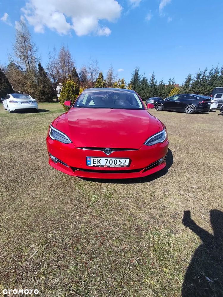 Tesla Model S - 9