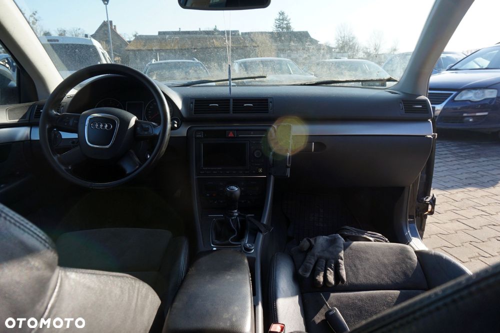 AUDI A4 B7 KOMBI 2006 LZ9Y 2.0 TDI BPW 140KM JEM CZARNY na części - 10
