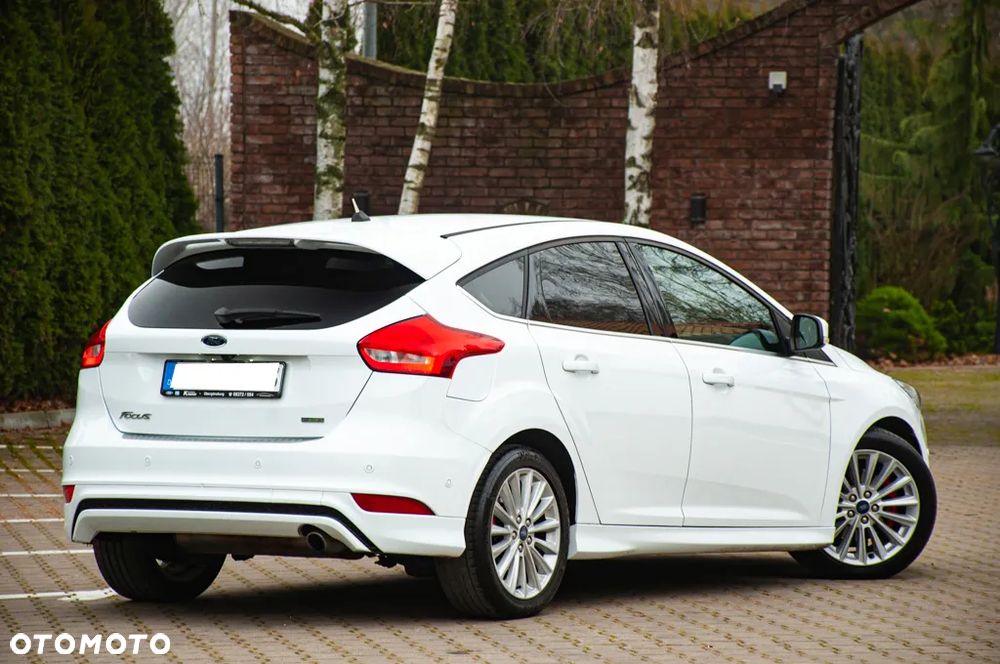 Ford Focus 1.5 EcoBoost STart-Stopp-System ST-Line - 17