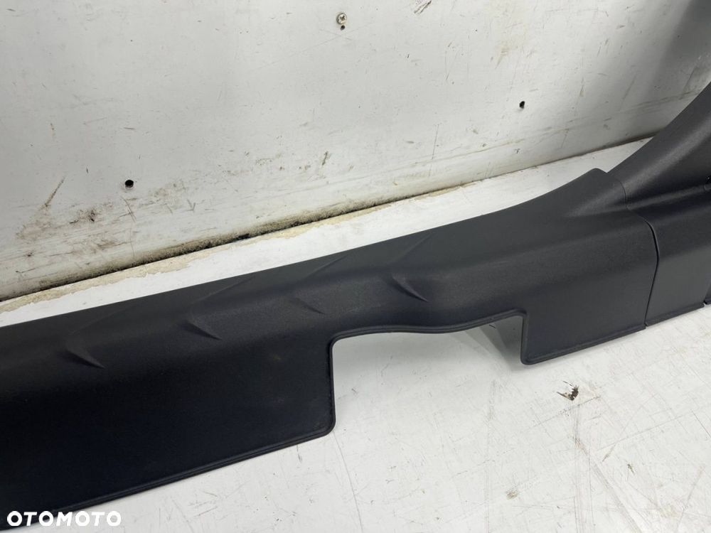 Plastik Mitsubishi ASX I 10-22r. prawa środkowa osłona słupka progu 7211a142 7656a036 14742-3h451 - 11
