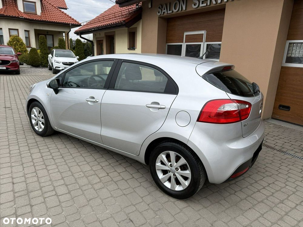 Kia Rio 1.2 Edition 7 - 9