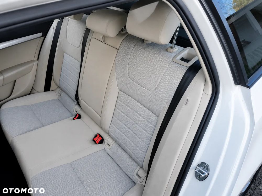 Skoda Octavia 2.0 TDI Style - 8