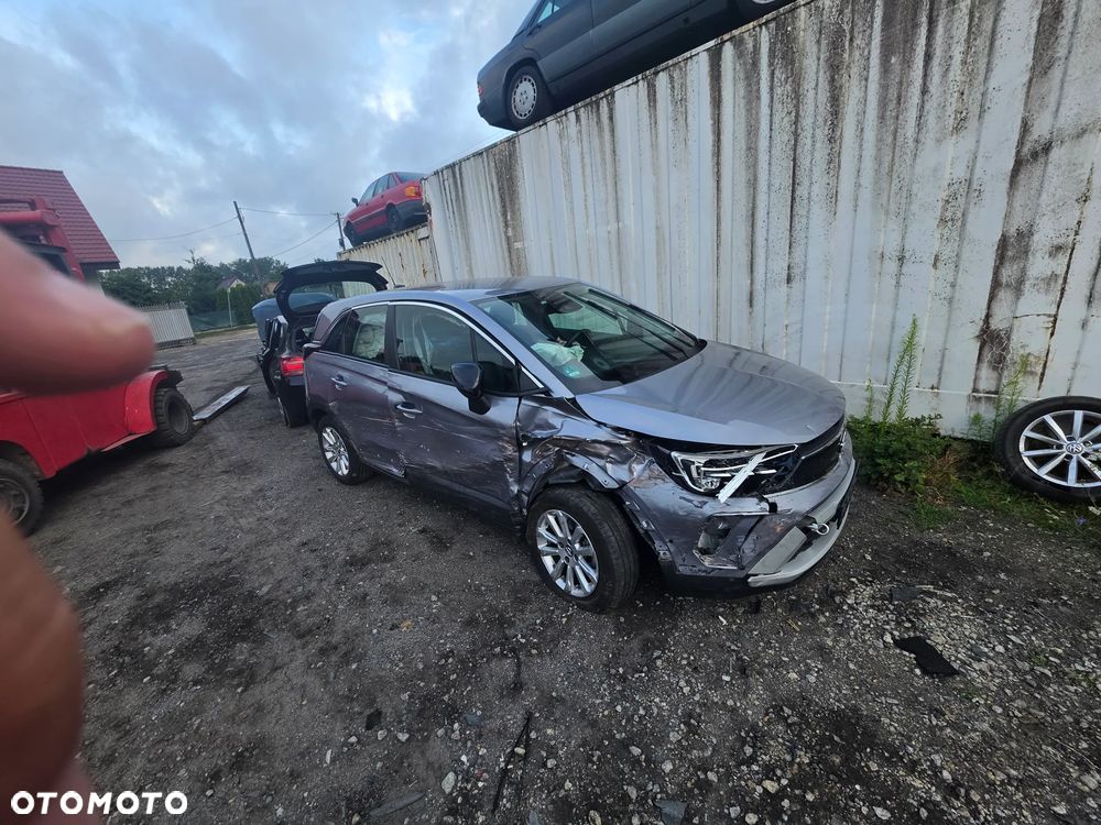Opel Crossland 1.2 Automatik Business Edition - 4