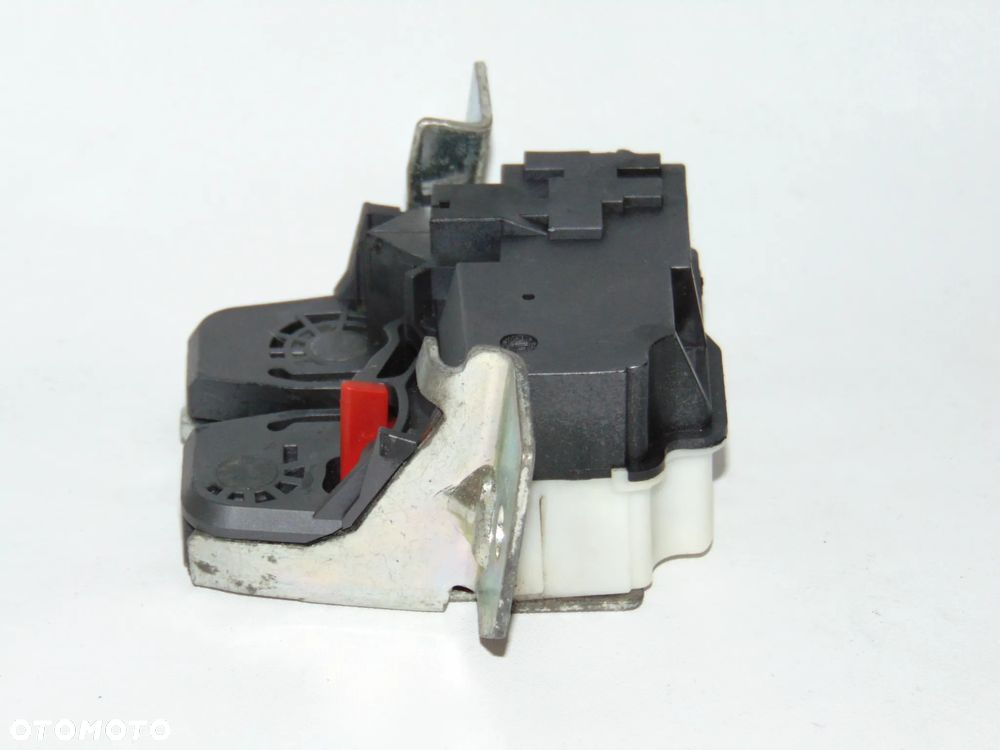 ORYGINAŁ zamek tylny tył klapy bagażnika A1697400036 Mercedes W169 A Klasa 04-08r - 10