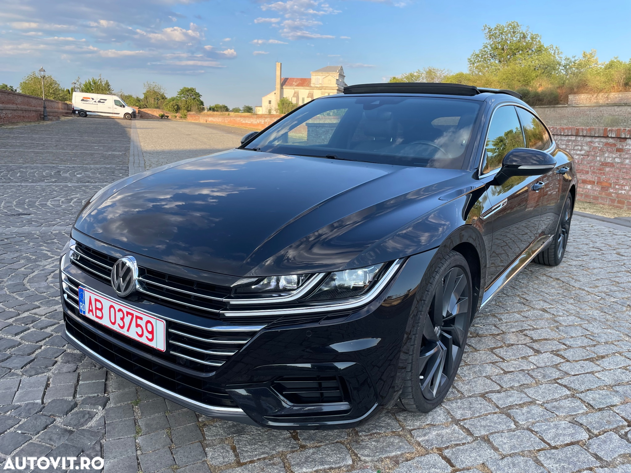 Volkswagen ARTEON 2.0 TDI DSG 4Motion R-Line - 27