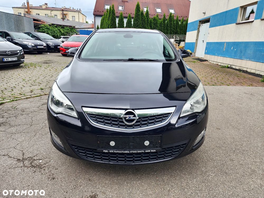 Opel Astra 1.4 Turbo Edition - 2