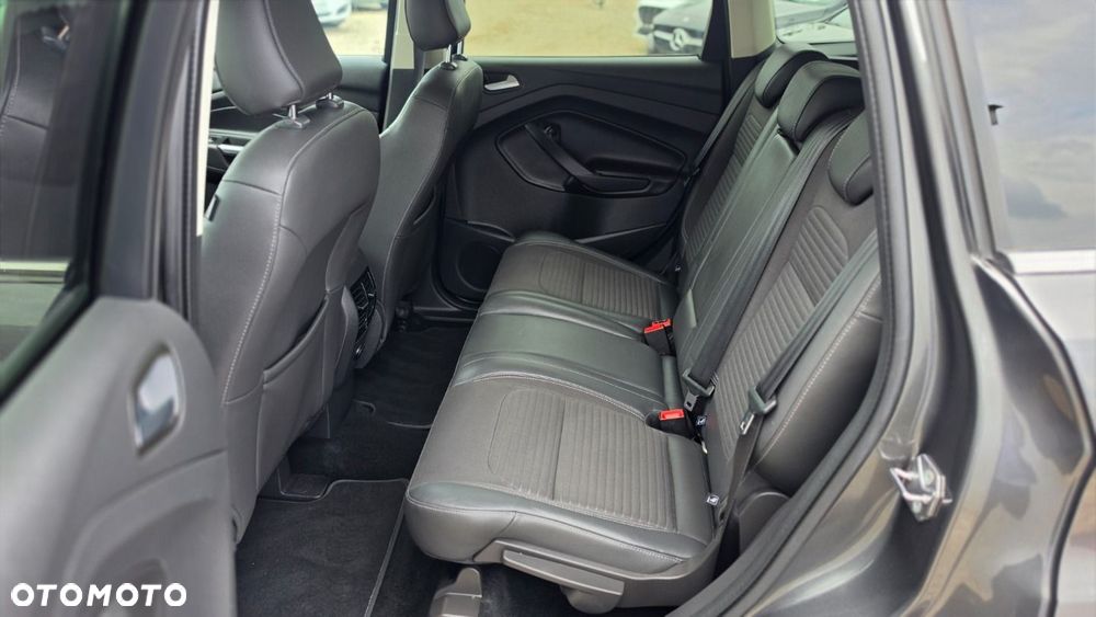 Ford Kuga 1.5 EcoBoost 2x4 Titanium - 8