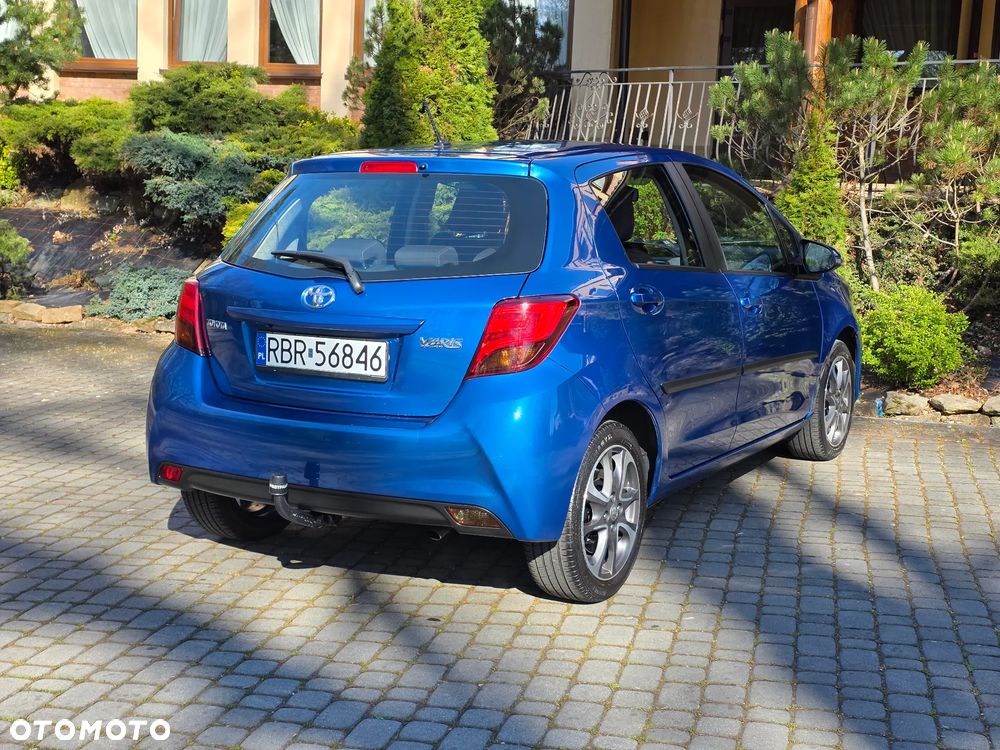 Toyota Yaris 1.33 VVT-i Executive - 5
