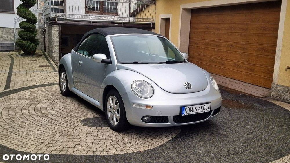 Volkswagen New Beetle - 8