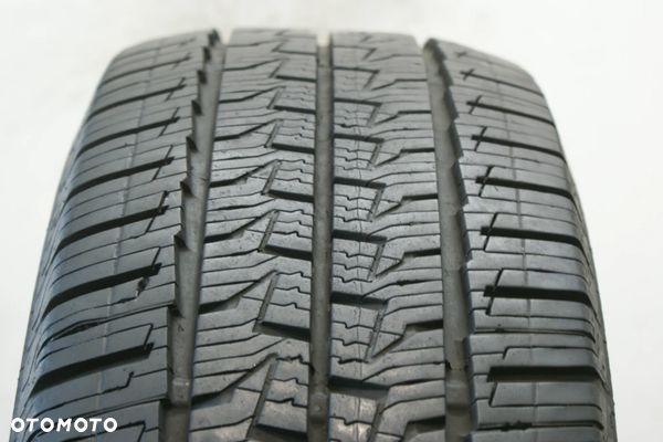 215/65R15C CONTINENTAL VANCONTACT 4SEASON , 7,8mm 2023r B1163