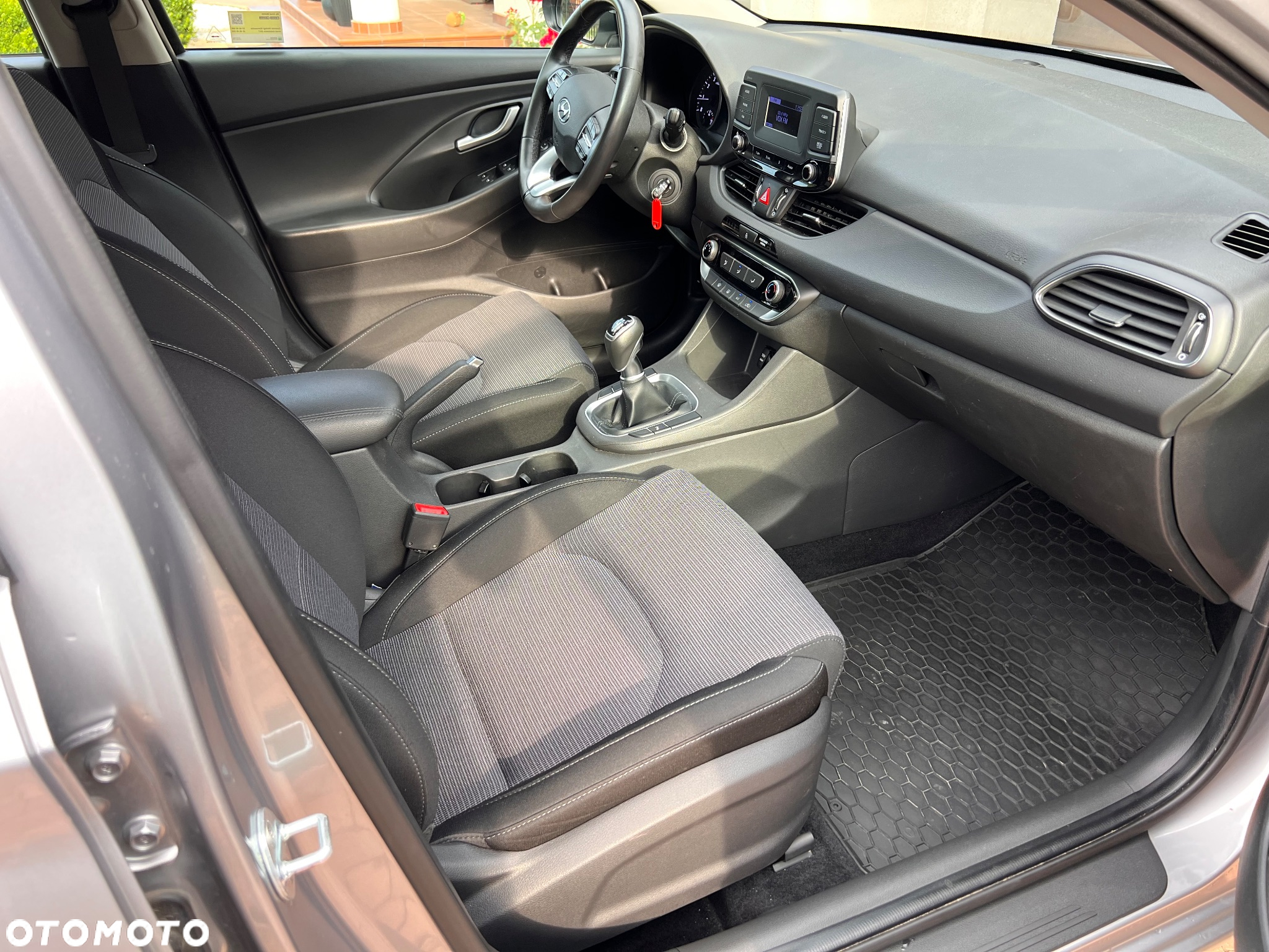 Hyundai i30 1.5 DPI Classic + - 8