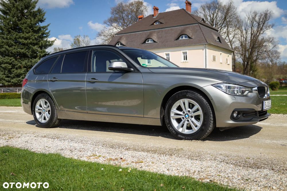 BMW Seria 3 318d Edition Luxury Line Purity - 9