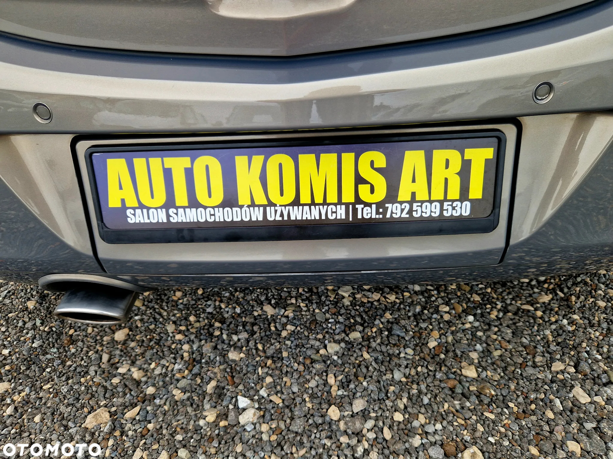 Opel Corsa 1.4 16V Innovation - 10