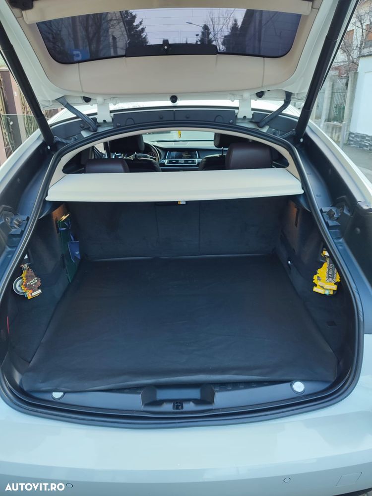 BMW Seria 5 530d xDrive Aut. Luxury Line - 19