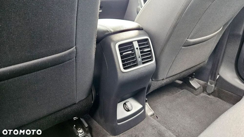 Kia Sportage 1.7 CRDI 2WD Spirit - 23