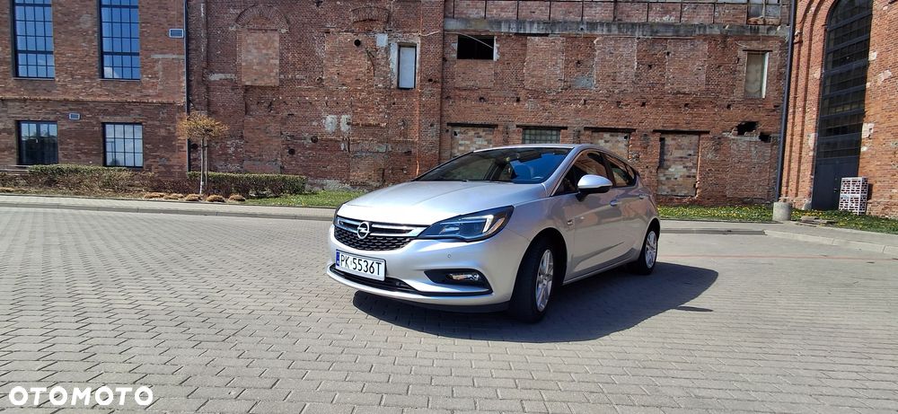 Opel Astra 1.6 CDTI Dynamic - 1