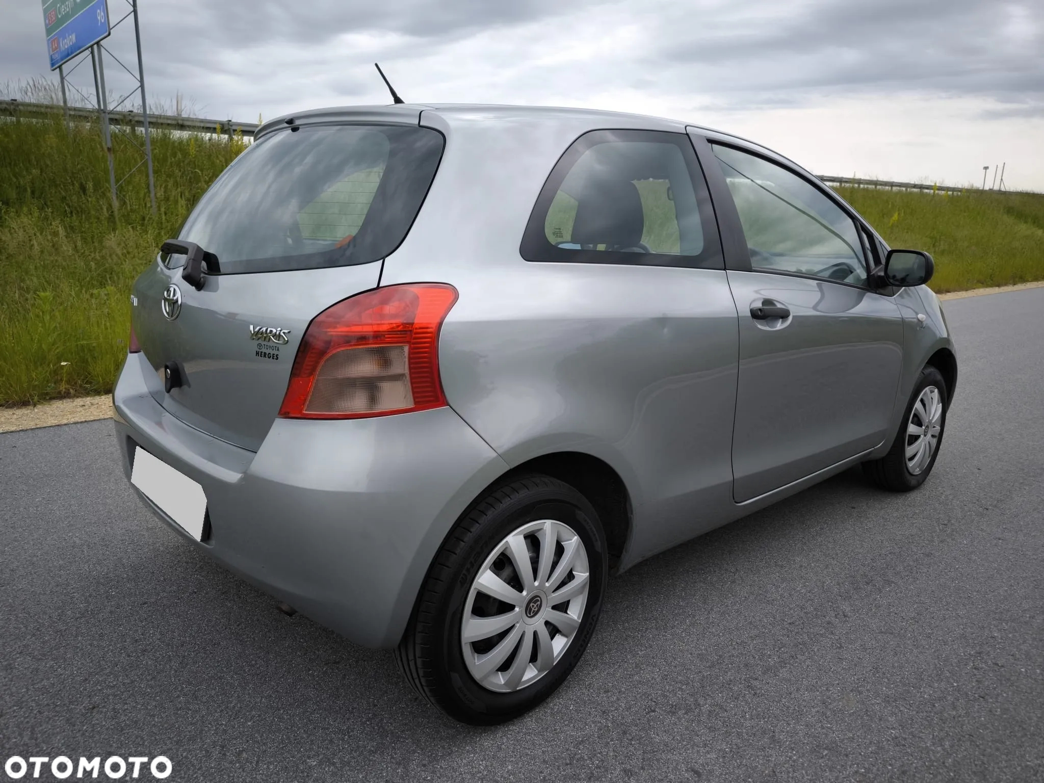 Toyota Yaris 1.0 VVT-i Cool Edition - 6