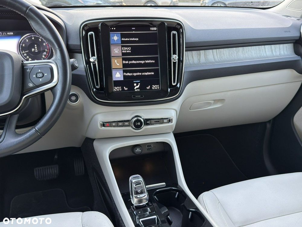 Volvo XC 40 T4 Inscription - 25