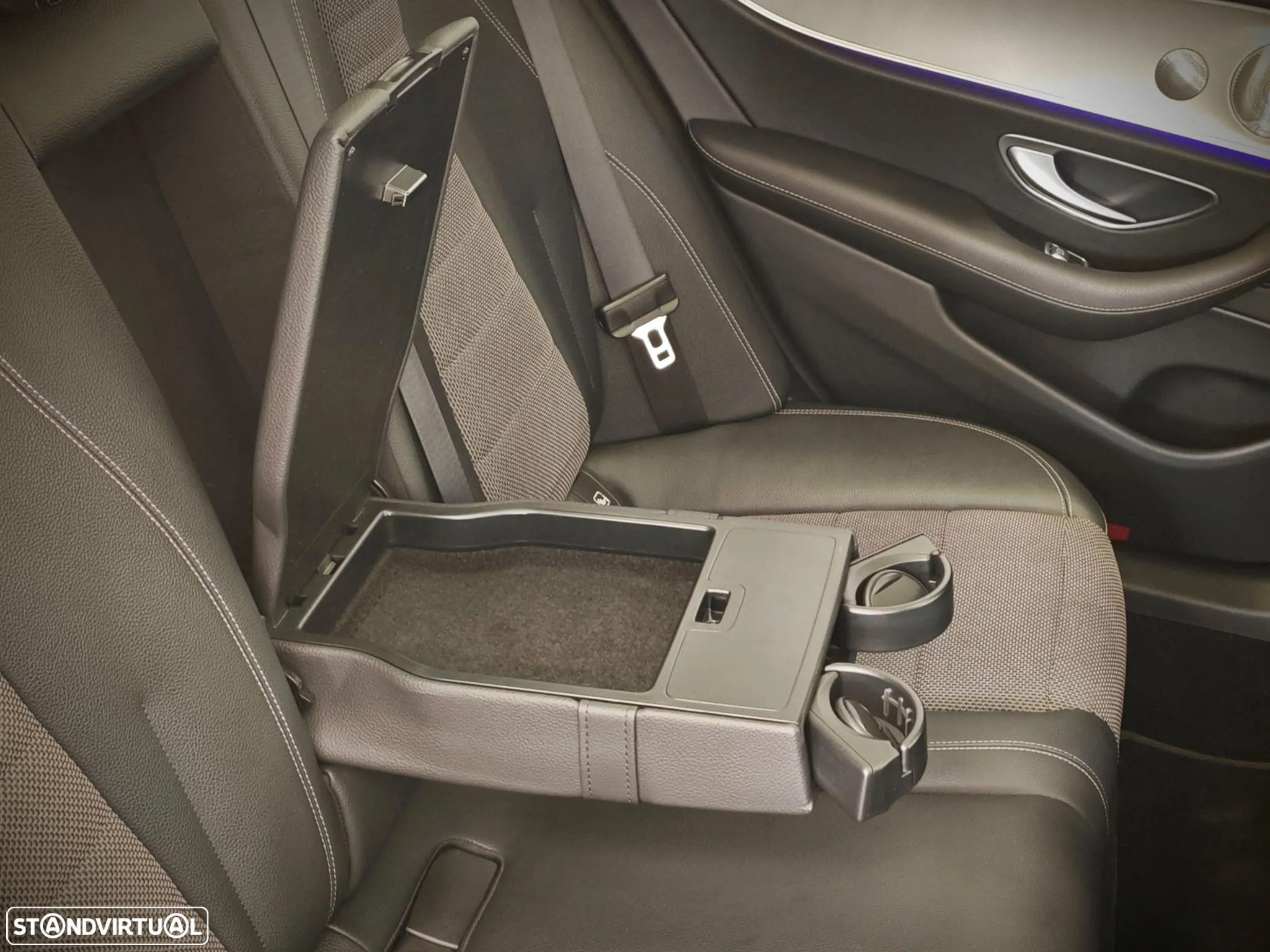 Mercedes-Benz E 220 d T 9G-TRONIC Exclusive - 56