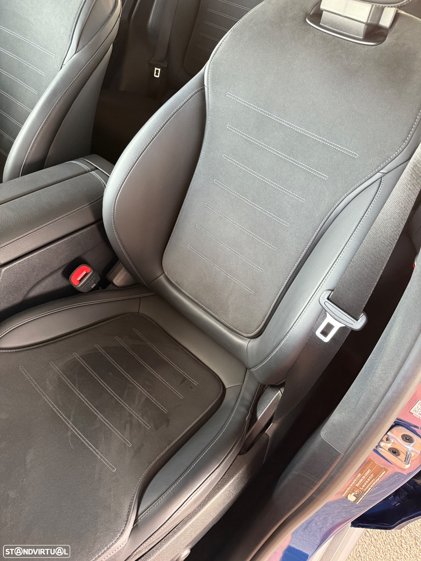Mercedes-Benz GLC 300 e 4Matic - 25