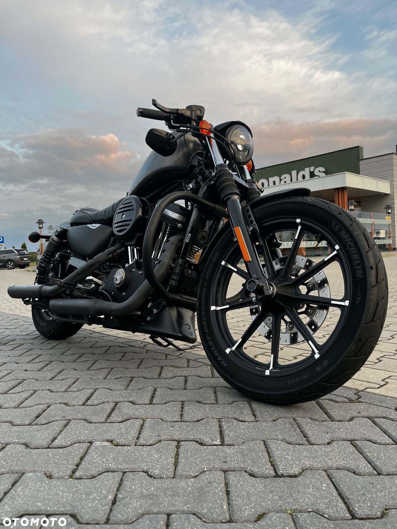Harley-Davidson Sportster Iron 883 - 1
