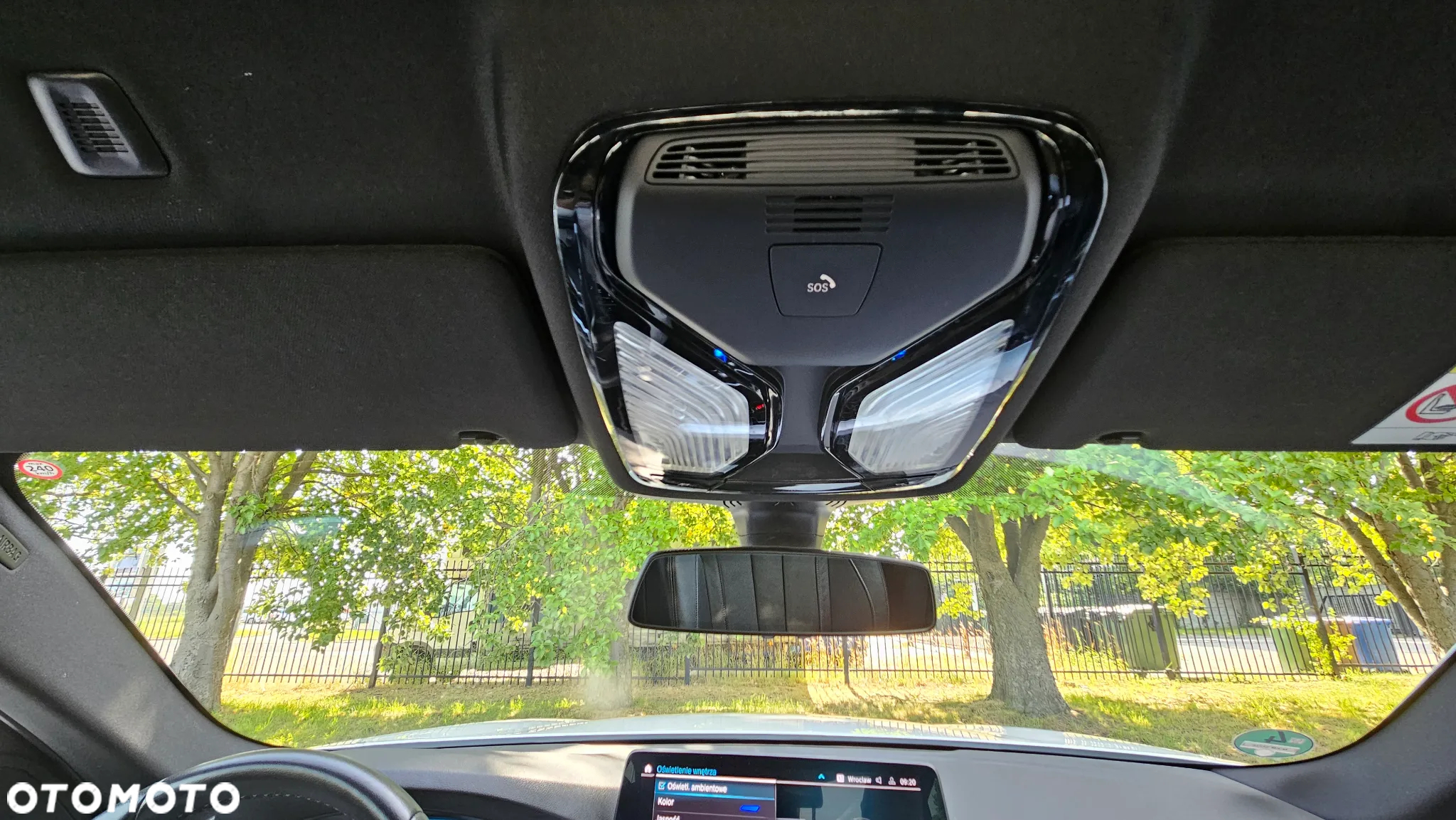 BMW Seria 5 520e - 34