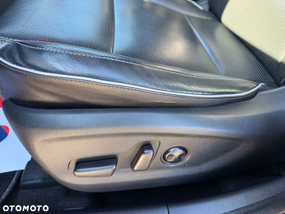 Kia Sportage 2,0 CRDI AWD GT Line - 30