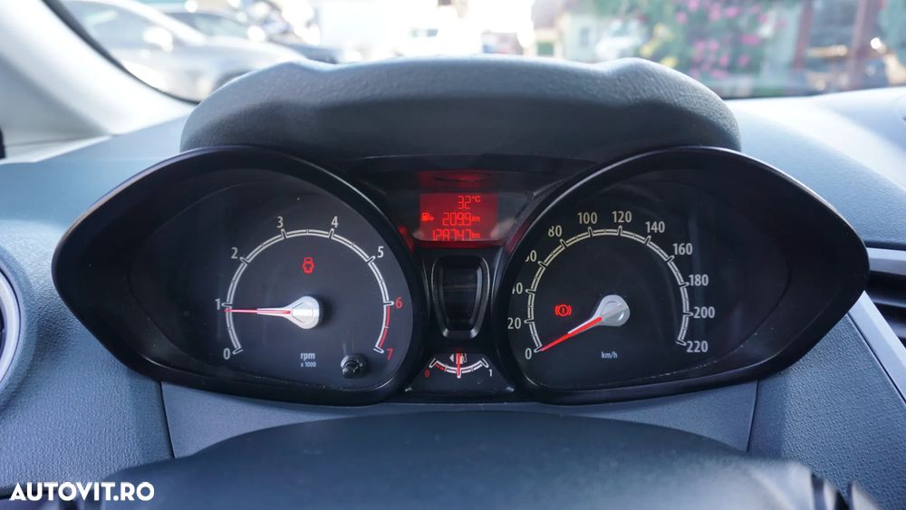 Ford Fiesta 1.25 Ambiente - 19