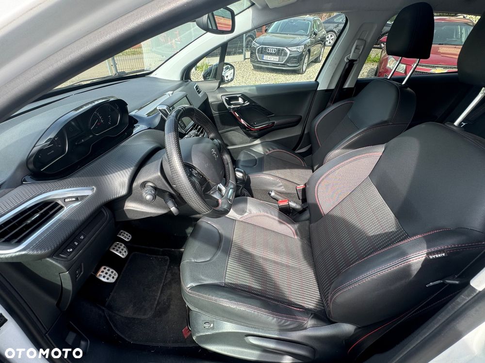 Peugeot 208 PureTech 110 Stop & Start Allure - 13