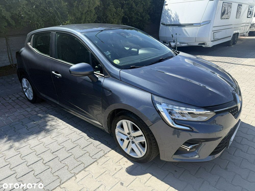Renault Clio - 1
