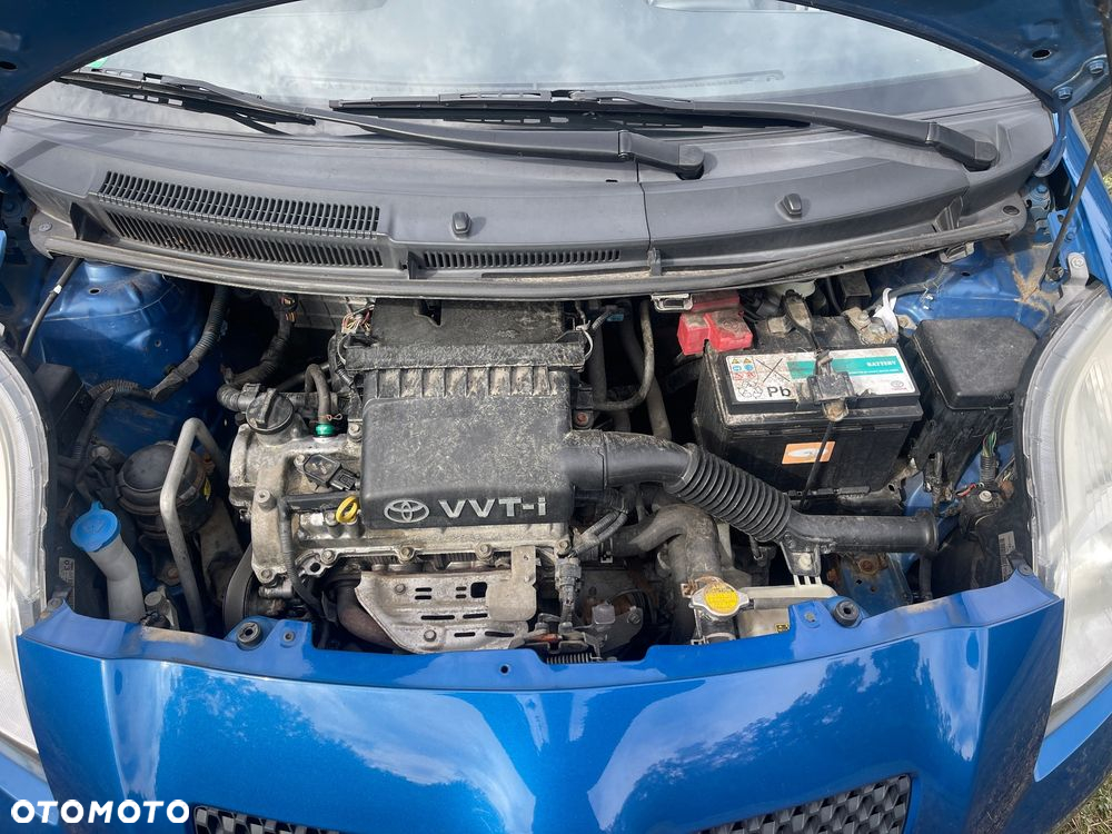 Toyota Yaris 1.3 Sol - 26