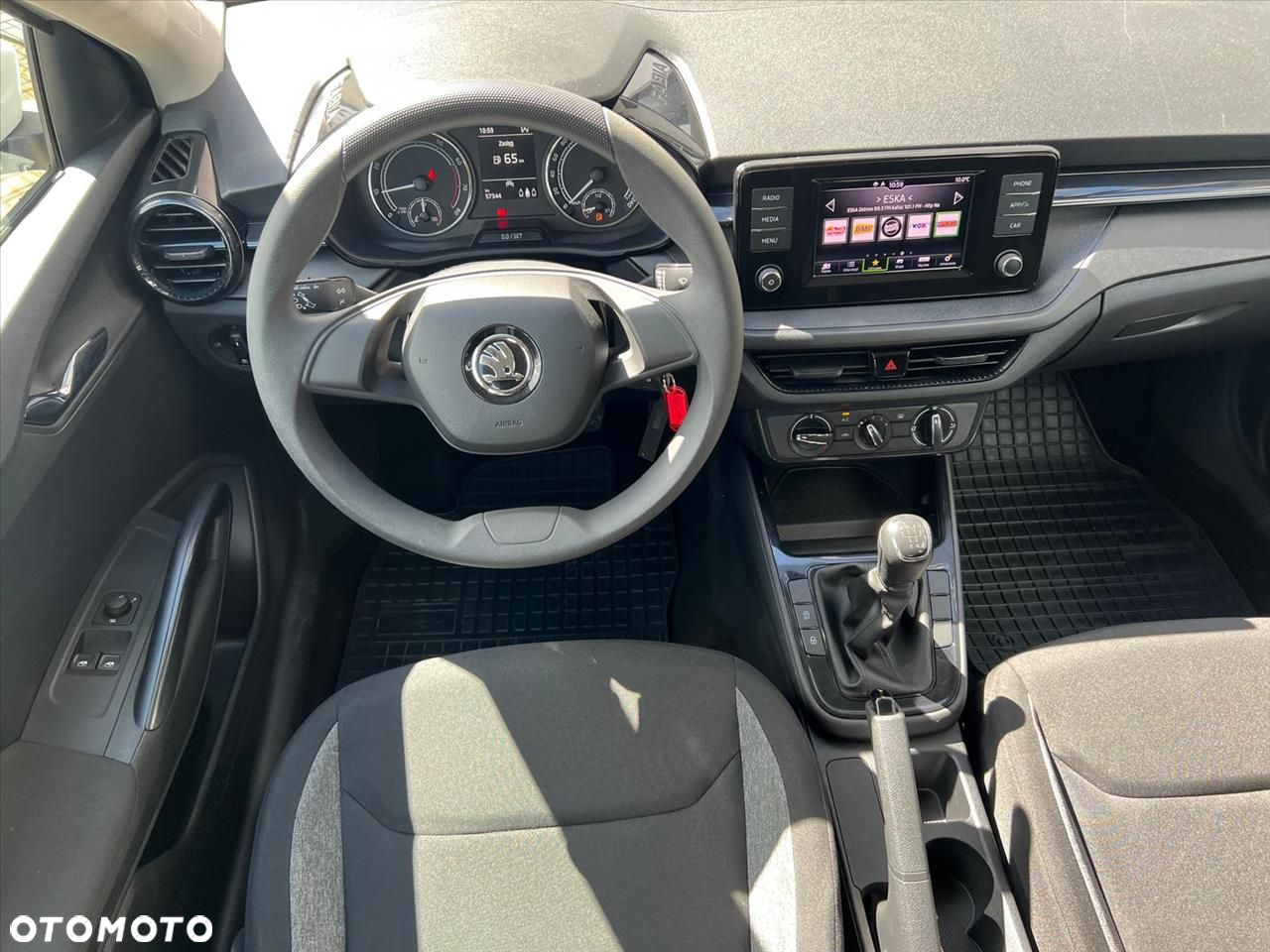 Skoda Fabia 1.0 Active - 8