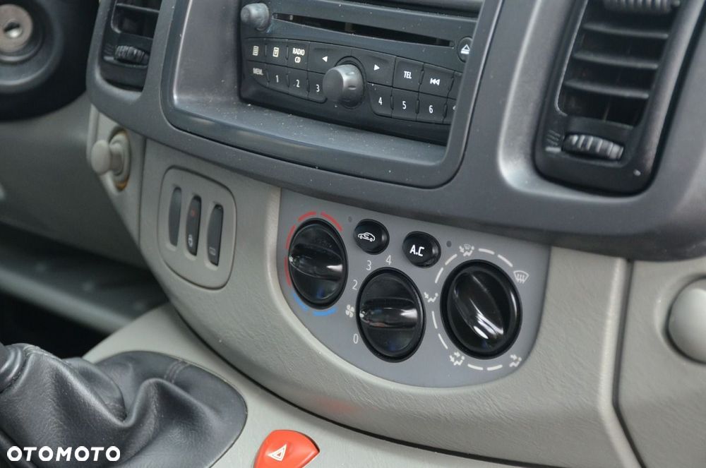 Renault Trafic - 15