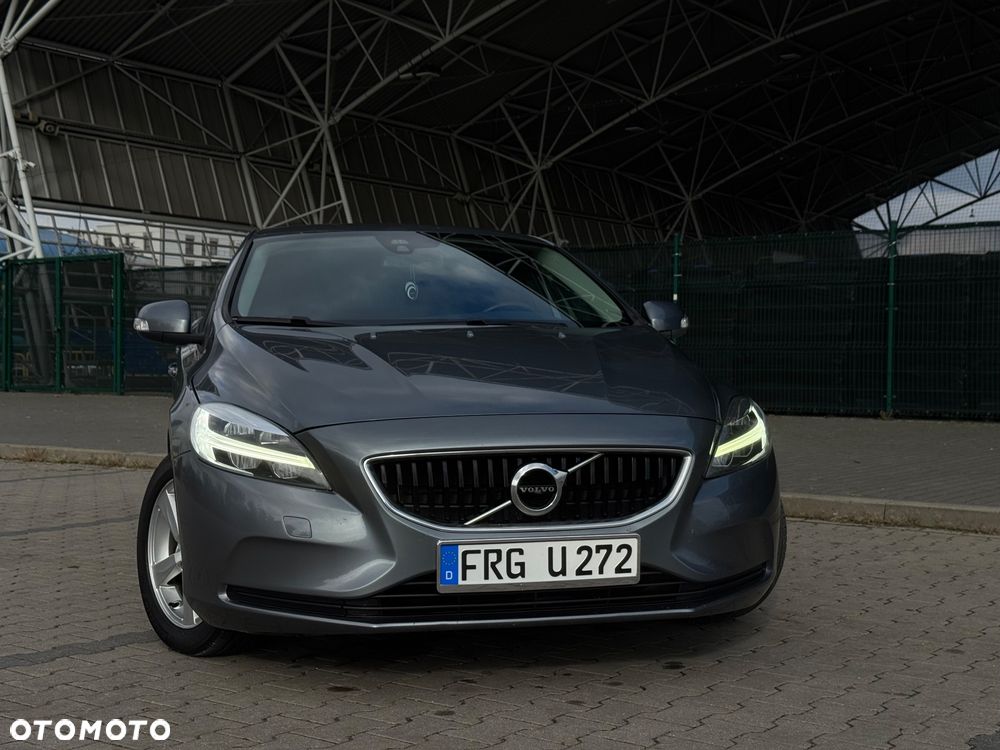 Volvo V40 D2 Summum - 10