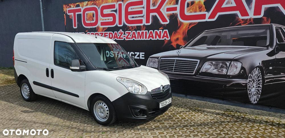 Opel COMBO - 1
