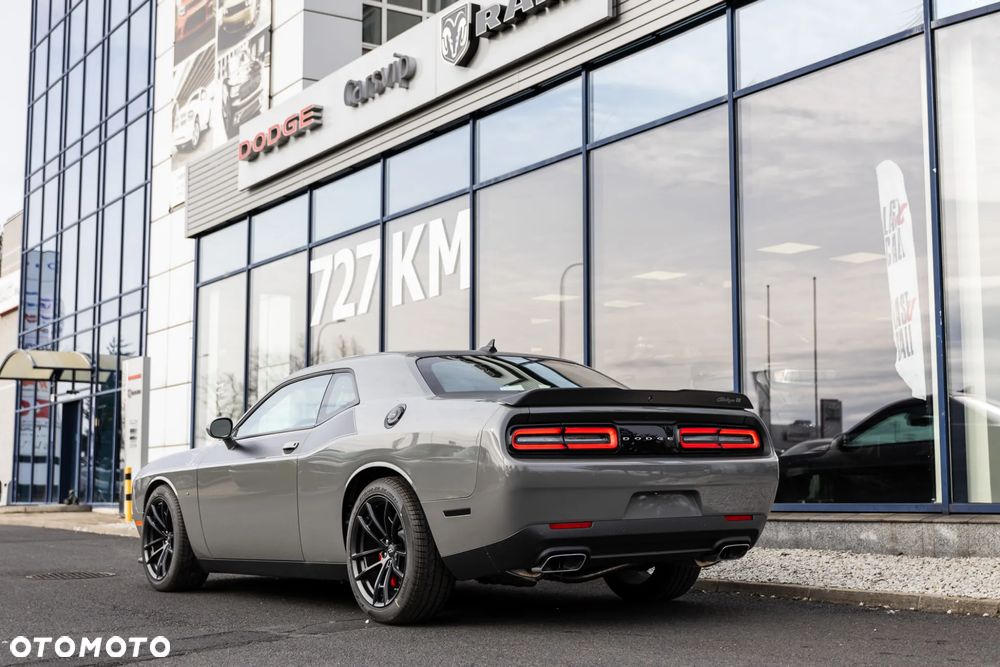 Dodge Challenger 5.7 R/T - 7