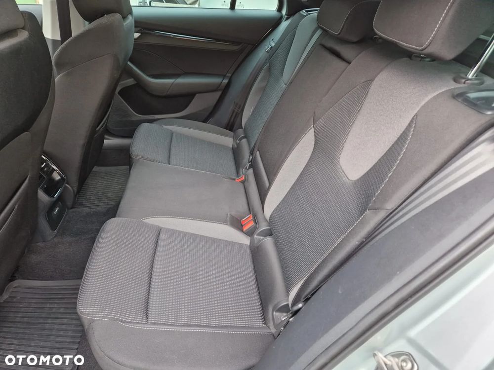 Skoda Octavia 2.0 TDI DSG Selection - 12