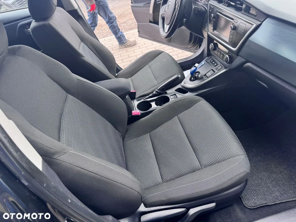 Toyota Auris 1.8 HSD Prestige NAVI - 23