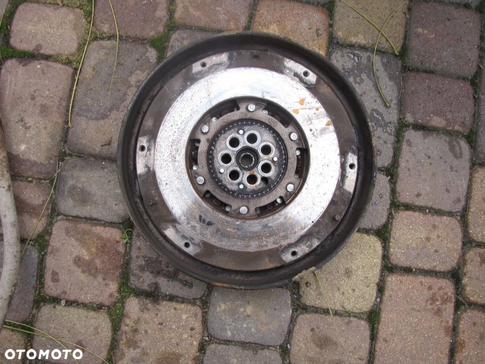 Iveco daily III 99-06r 35s12 35s17 2,3 3,0 drzwi wał resory elektryka zwrotnice pompa wysokiego ciśnienia elementy wnętrza skrzynka bezpieczników i inne części - 21