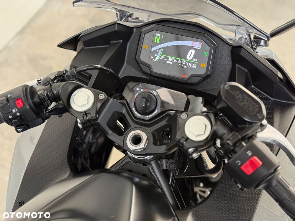 Kawasaki Ninja 500 - 21