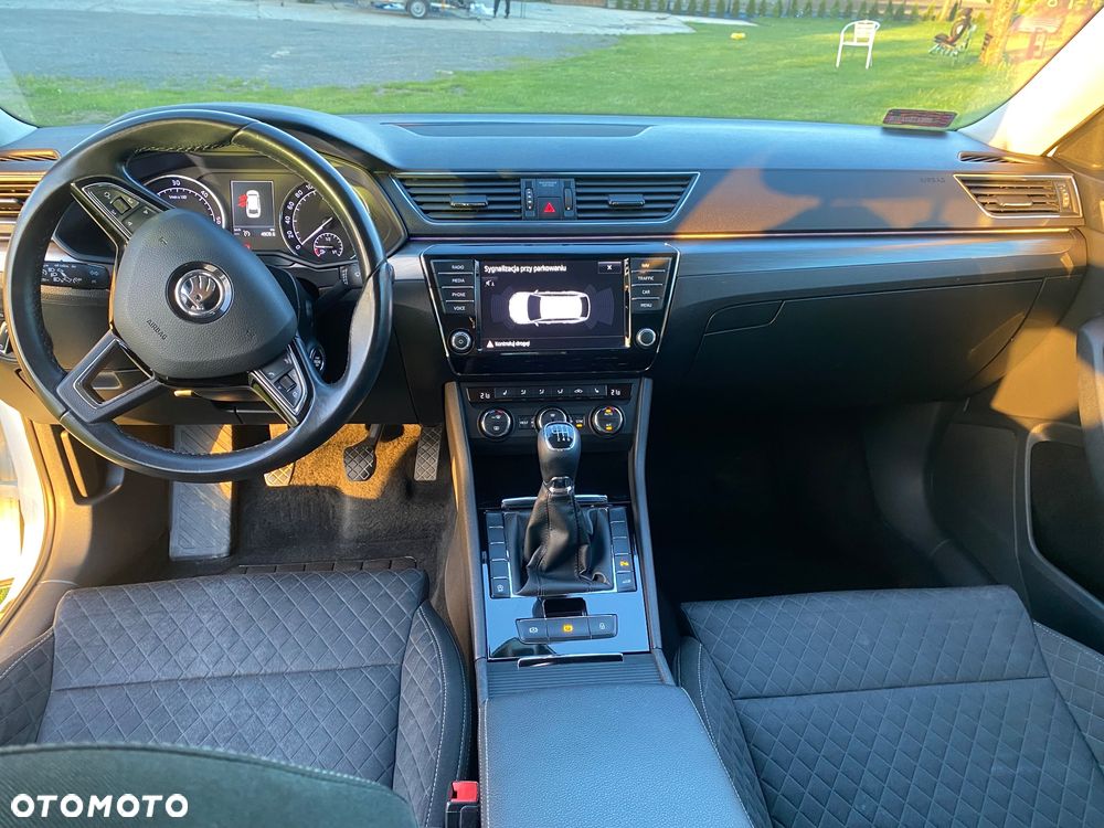 Skoda Superb 2.0 TDI Style - 15
