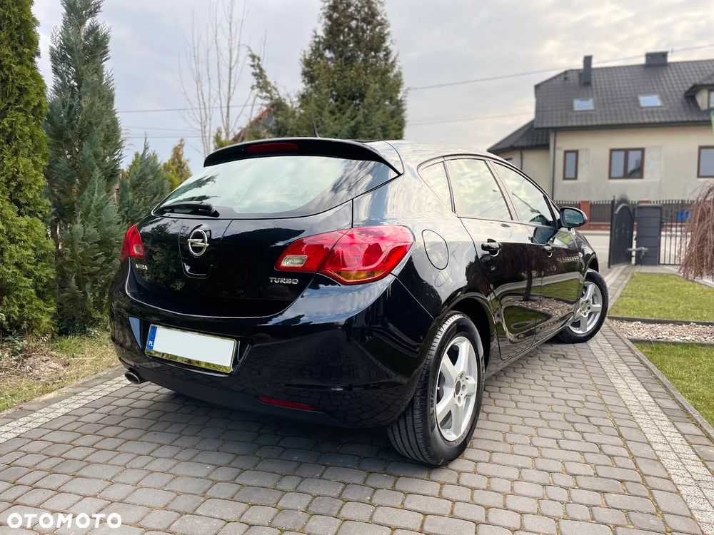 Opel Astra 1.4 T Enjoy - 4