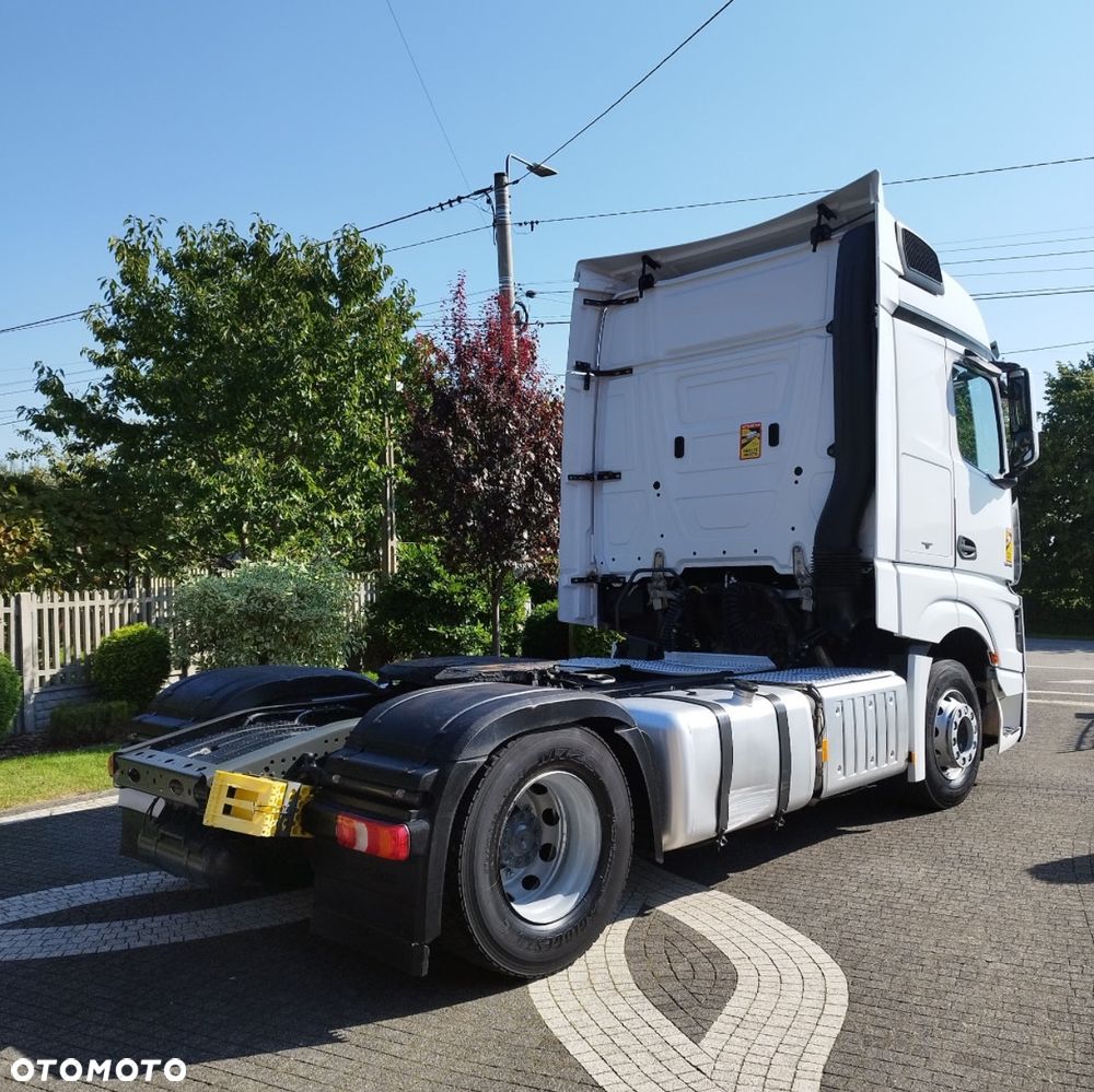 Mercedes-Benz Actros - 6