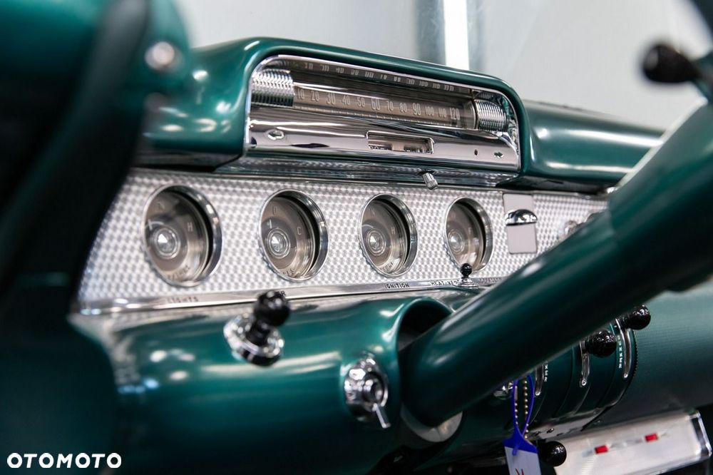 Buick Roadmaster - 34