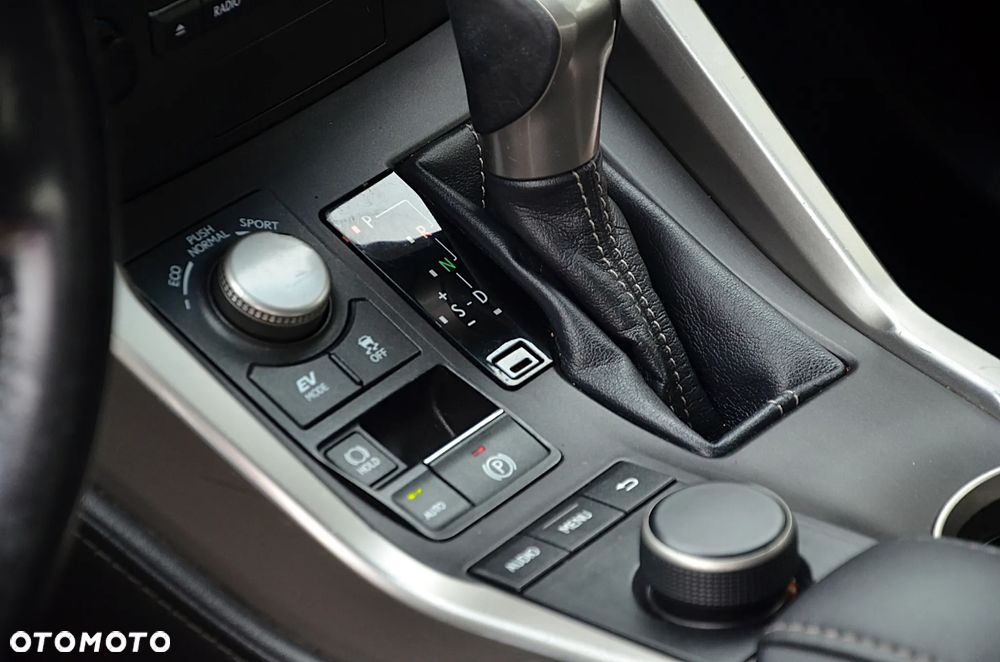 Lexus NX 350h Elegance 2WD - 12