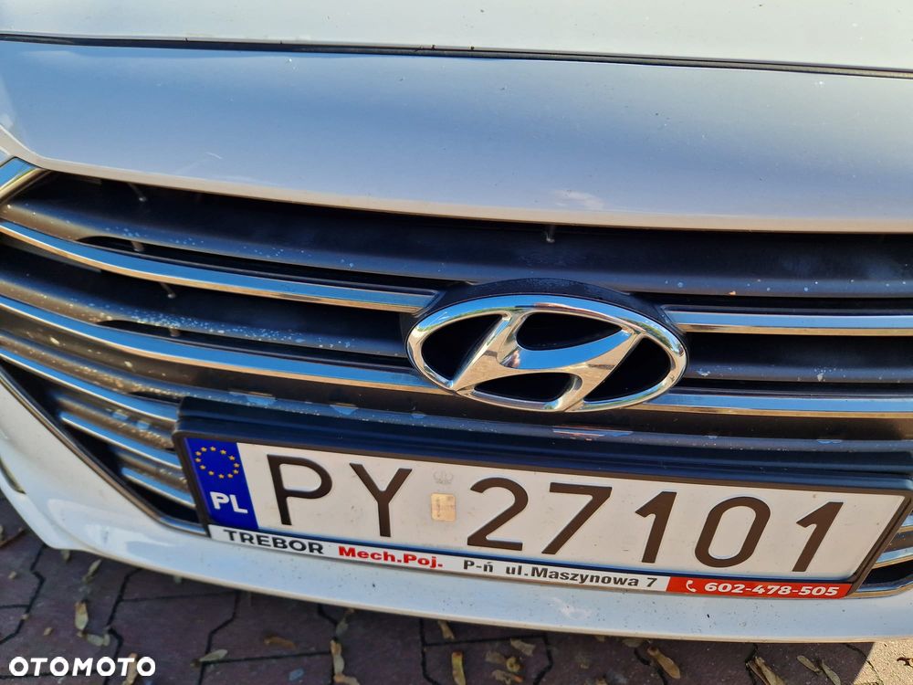 Hyundai Elantra 1.6 Comfort - 16