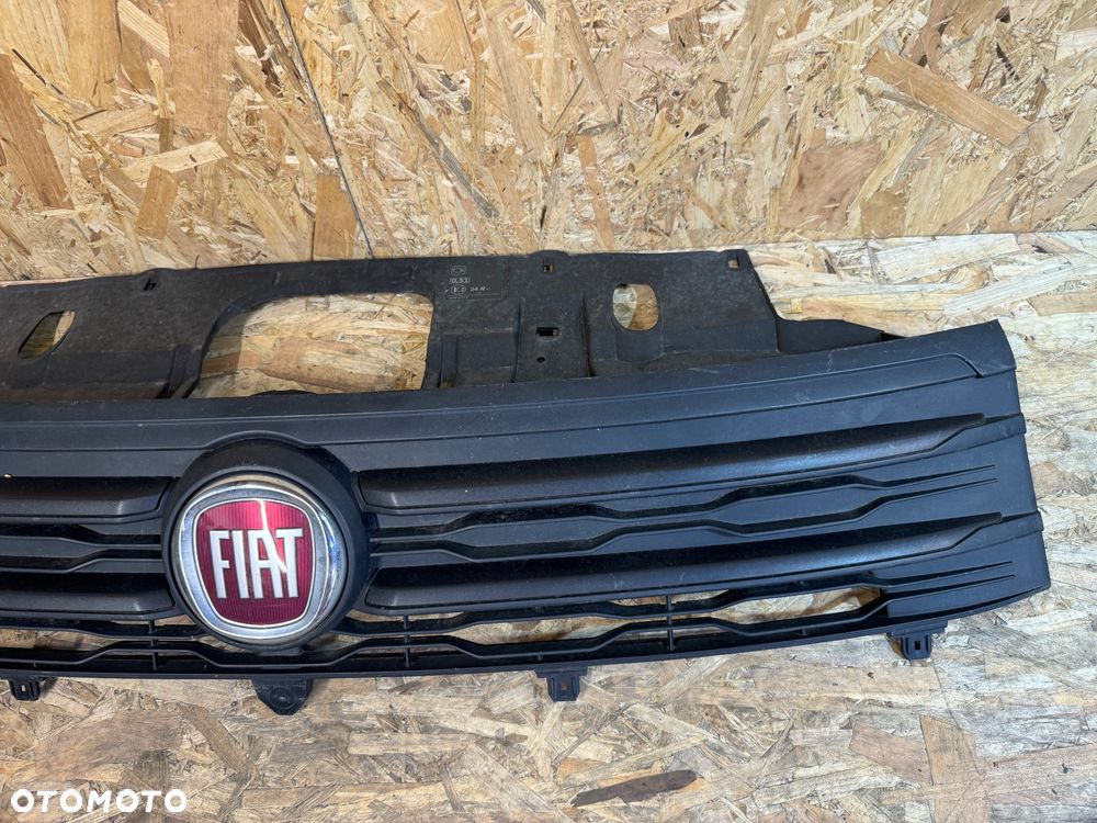 Fiat talento atrapa grill - 3